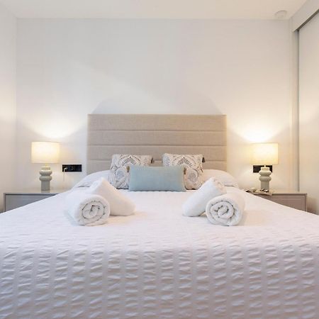 Malagueta Beach Front Luxury Apartment By Rent Me Malaga Luaran gambar