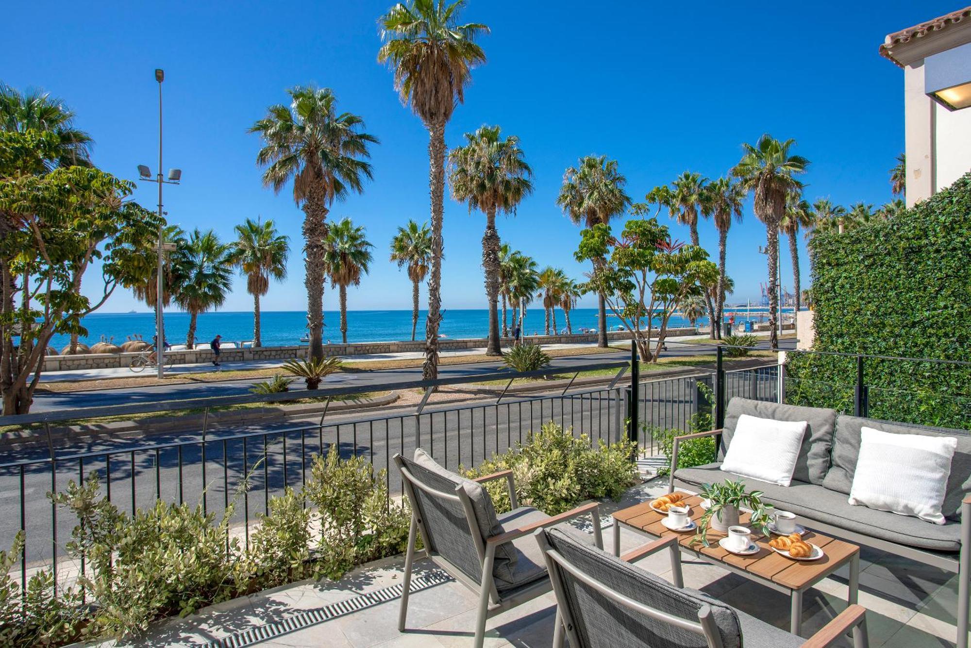 Malagueta Beach Front Luxury Apartment By Rent Me Malaga Luaran gambar